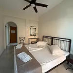 Paradise Garden Paros * 피소리바디